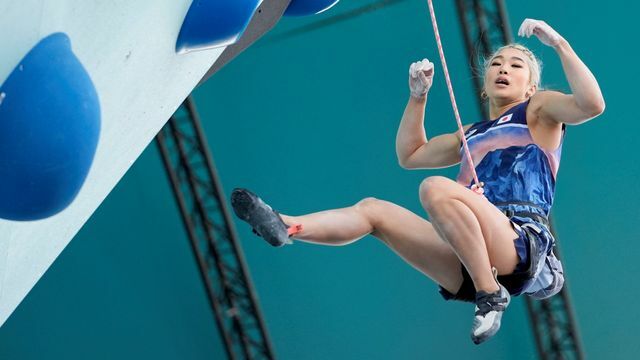 リードに臨んだスポーツクライミング・野中生萌選手【写真：USA TODAY Sports/ロイター/アフロ】