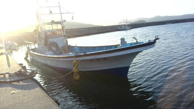 漂流していた船（石巻海上保安署提供）