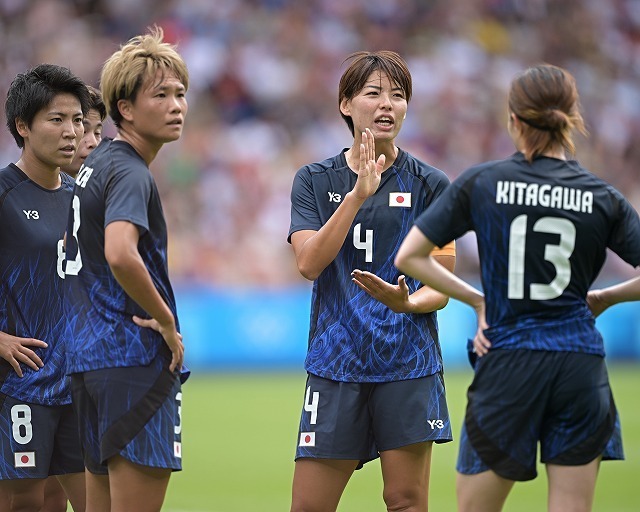 日本対アメリカはスコアレスで折り返した。写真：金子拓弥 (サッカーダイジェスト写真部／JMPA代表撮影)