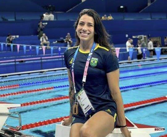 ブラジルの水泳選手アナ・ヴィエイラ