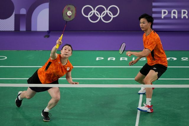 東野有紗選手（左）、渡辺勇大選手（右）【写真:AP/アフロ】