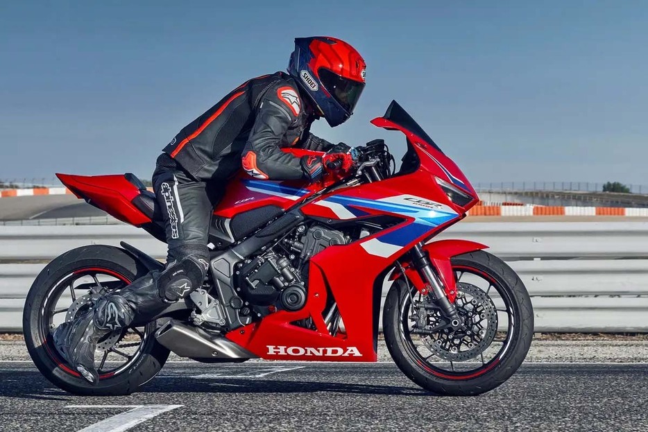 CBR650R[US HONDA 2025]日本から1歩遅れて北米にもE-クラッチが上陸した。