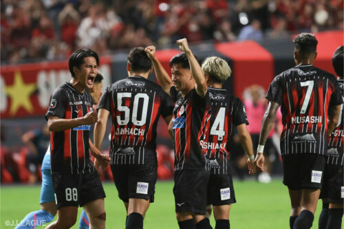 J1第27節で札幌と鳥栖が対戦した [写真]=J.LEAGUE