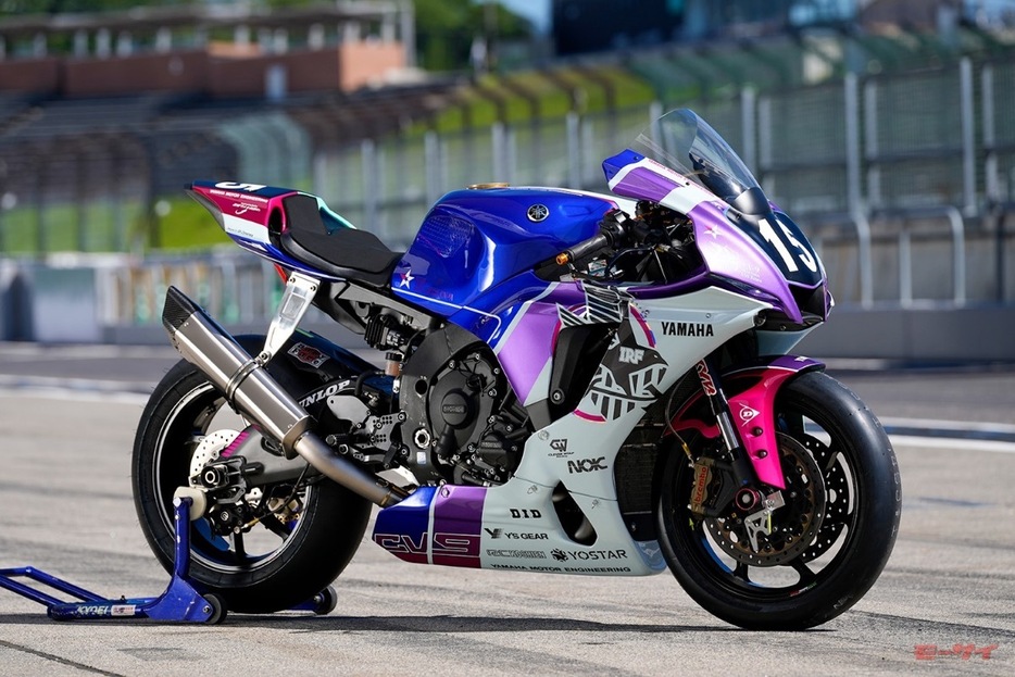 鈴鹿8耐に参戦したアズールレーンとのコラボマシン「YAMAHA YZF-R1 ESSEX SP 2024」