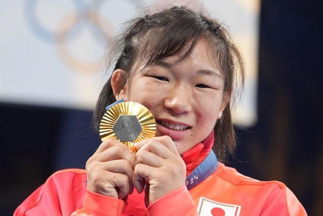 金メダルを獲得した元木咲良選手（写真：日刊スポーツ/アフロ）