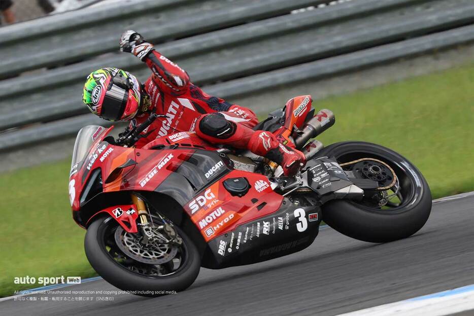 ドゥカティ初優勝を飾った水野涼（DUCATI Team KAGAYAMA）／2024全日本ロード第5戦もてぎ2&4 JSB1000 決勝