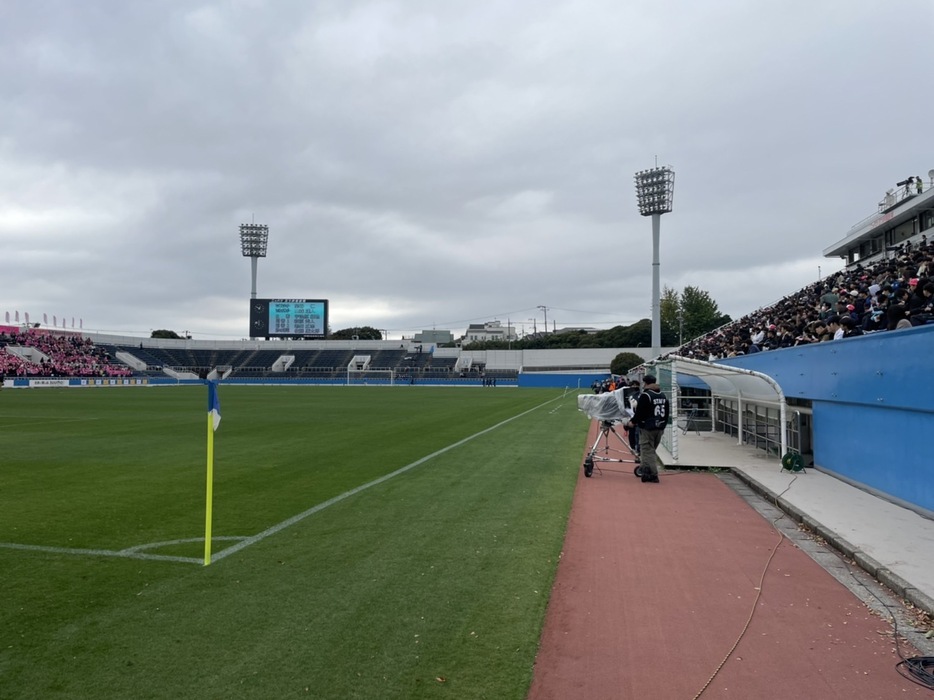 三ツ沢公園陸上競技場