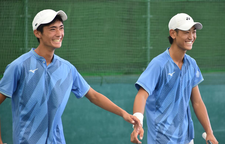 筑波大の山本律と髙妻蘭丸[写真/全日本学生テニス連盟]