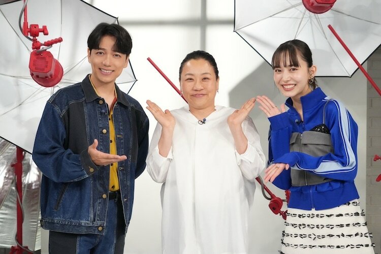 左から山崎育三郎、いとうあさこ、井桁弘恵。(c)日本テレビ