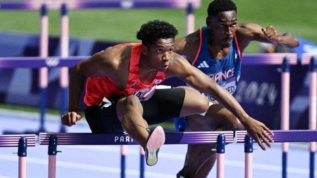 陸上男子110mハードルの村竹ラシッド選手(写真:松尾/アフロスポーツ)