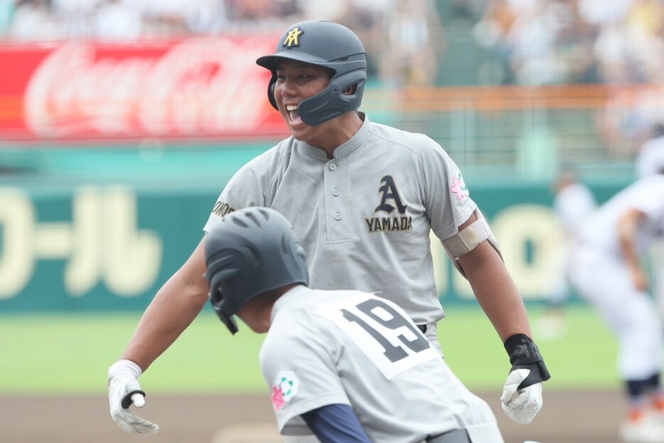 決勝点を放った青森山田・吉川勇大内野手（3年）