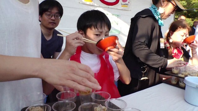 「ひやむぎ」で大食いバトル！