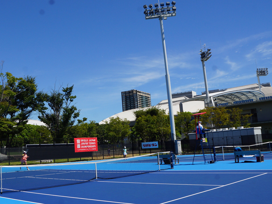 「ユニクロ全日本ジュニアテニス選手権2024」（東京・有明テニスの森公園コート）の大会初日が終了（写真提供◎公益財団法人日本テニス協会）