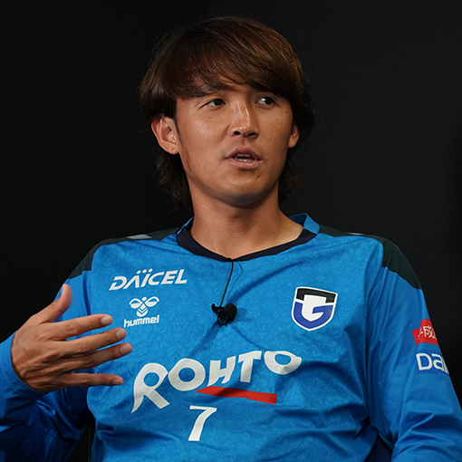 町田との開幕戦を振り返ってくれた宇佐美。写真：塚本侃太（サッカーダイジェスト写真部）