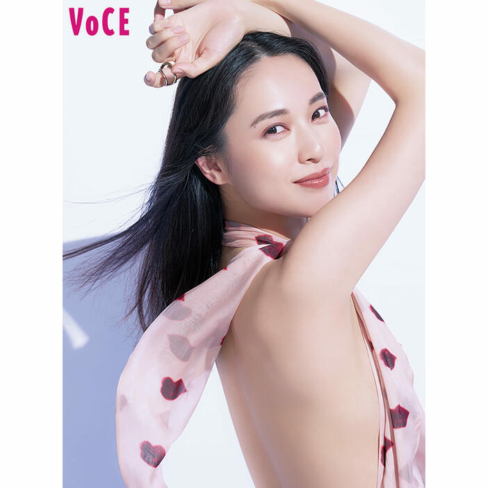 戸田恵梨香／『VOCE』10月号（講談社）