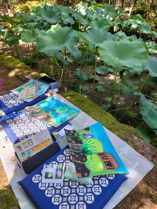 写生大会で描かれた作品=岡山県鏡野町で