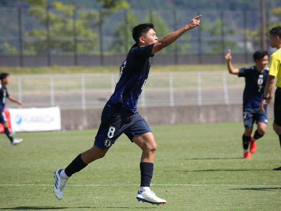 前半28分、U-17日本代表MF福田武玖(徳島ユース、2年)が決めて3-0(Taro YOSHIDA)