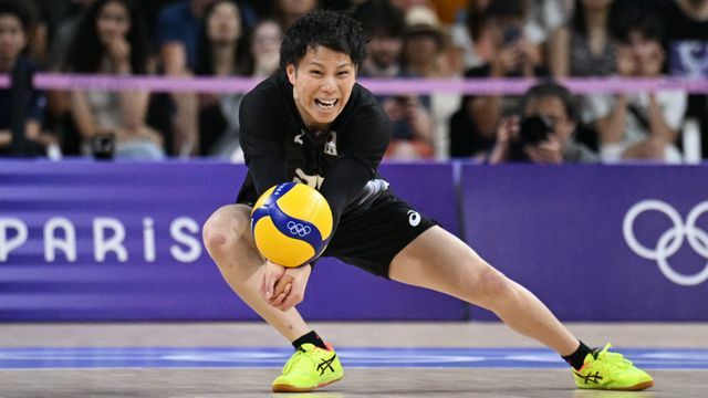 イタリア戦に出場したバレーボール男子日本代表の山本智大選手(写真:ロイター/アフロ)