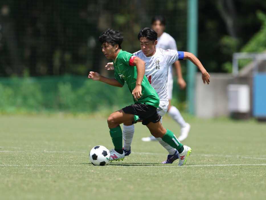 決勝を戦った昌平高と神村学園高(Manabu TAKAHASHI )