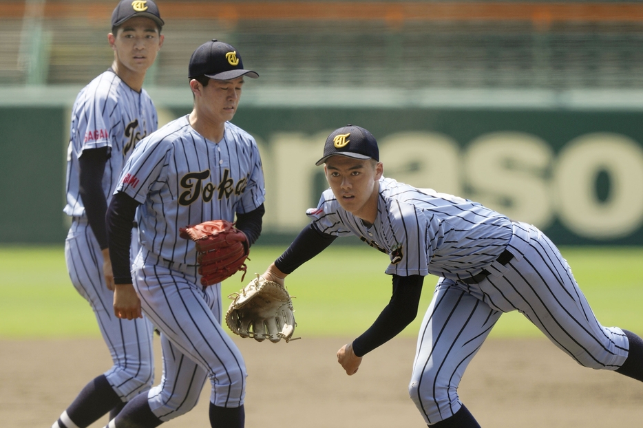 甲子園練習を行う東海大相模