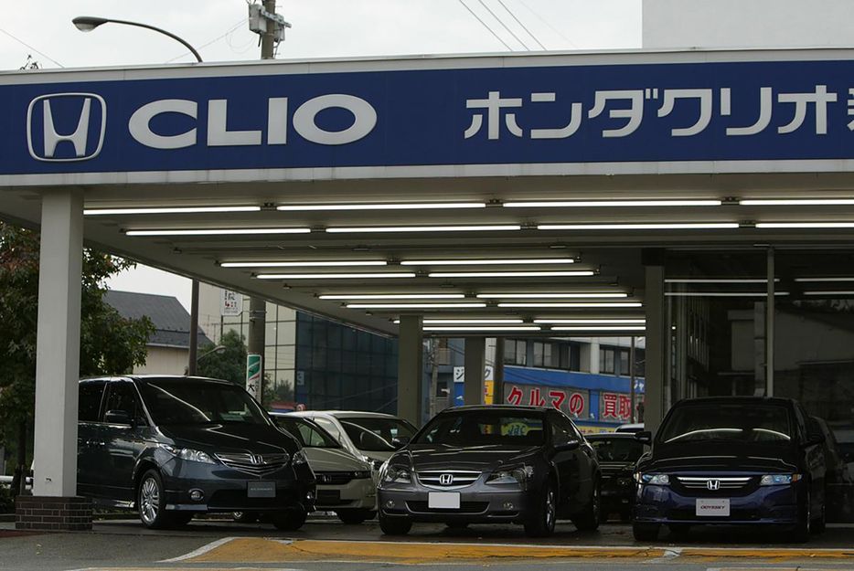 かつての新車販売店には系列があり、たとえ同じメーカーのディーラーであっても販売される車両は異なっていた。