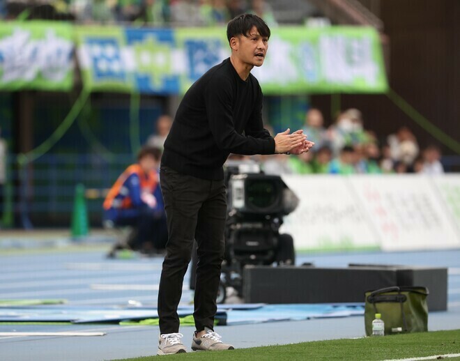 鳥栖を退団する川井監督。写真：滝川敏之