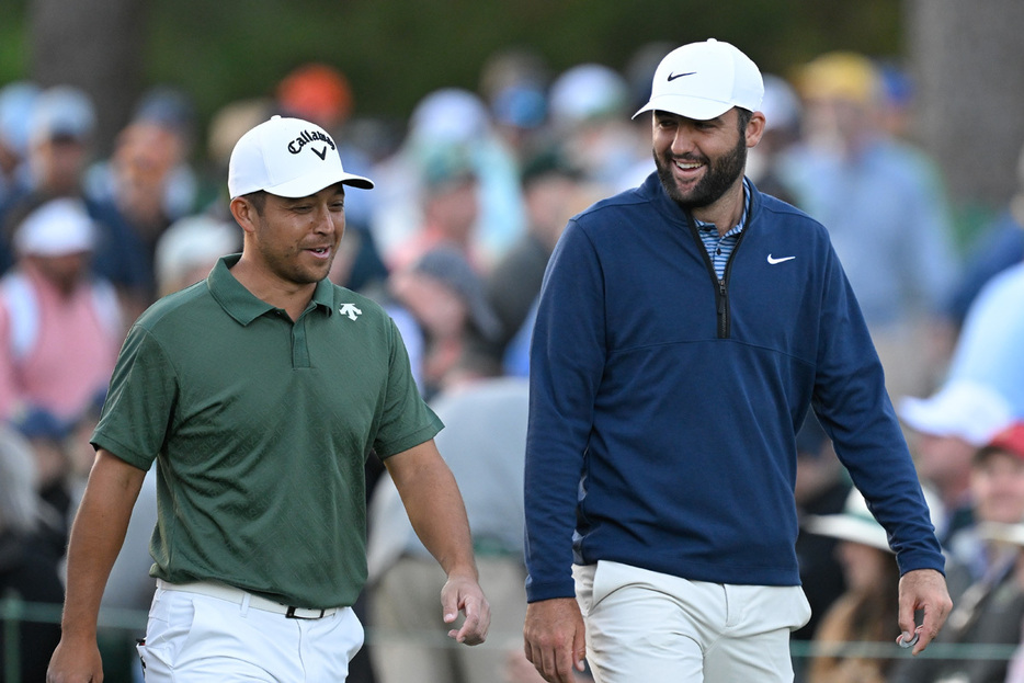 「マスターズ」でも同組でプレーしたスコッティ・シェフラー（右）とザンダー・シャウフェレ(Ben Jared/PGA TOUR via Getty Images)