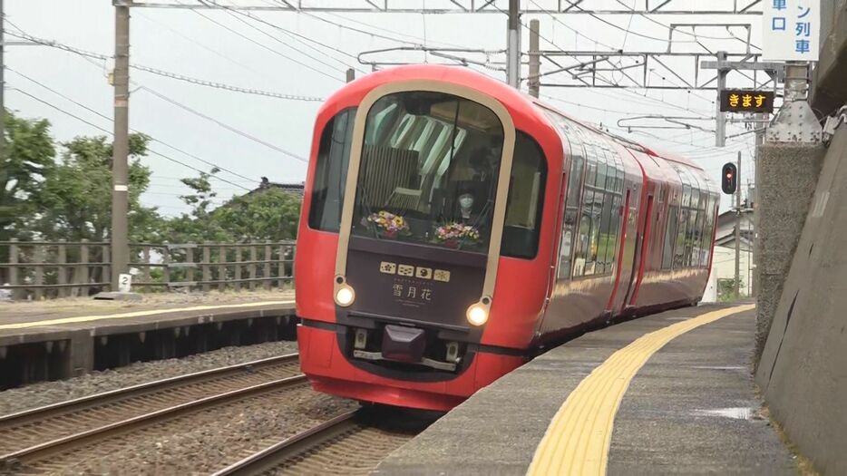 リゾート列車「雪月花」