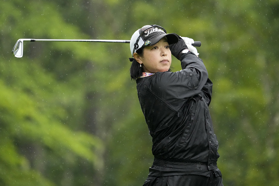 山本薫里は後続に5打差（写真は6月JLPGAレジェンズ Toru Hanai/JLPGA via Getty Images)