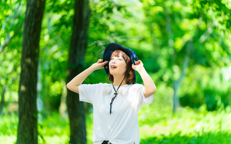 夏のキャンプ場でも涼しく過ごしたい（イメージ画像／写真AC）