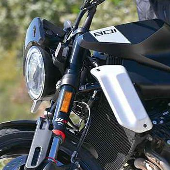 Husqvarna Motorcycles Svartpilen 801