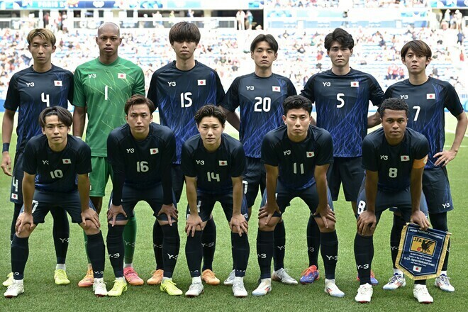 今夏にパリ五輪を戦った大岩ジャパン。写真：金子拓弥（サッカーダイジェスト写真部）