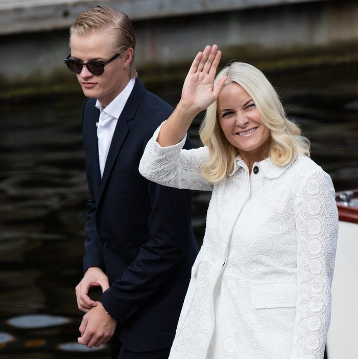 Getty Images マリウス・ボルグ・ホイビー（Marius Borg Hoiby）、メッテ＝マリット王太子妃（Crown Princess Mette-Marit of Norway）