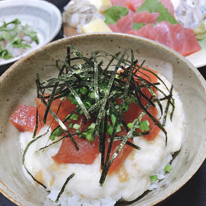 【マグロ山かけ丼】