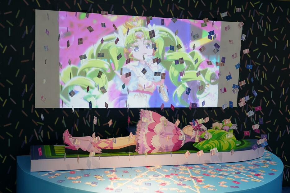 「プリパラ」の10周年振り返る展覧会「大プリパラ展」