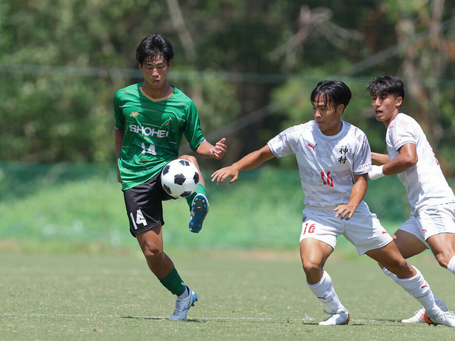 昌平高MF本田健晋(3年=FC LAVIDA出身)(Manabu TAKAHASHI)