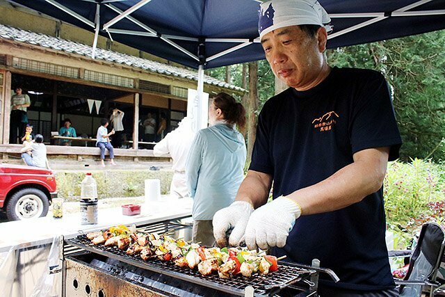 劇中の味を再現した焼き鳥の販売コーナー