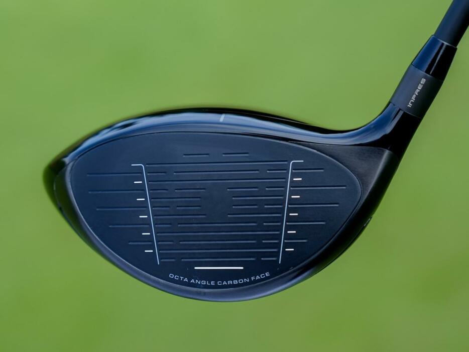 フェース下部に「OCTA ANGLE CARBON FACE」の文字が見える(撮影/姉崎正)