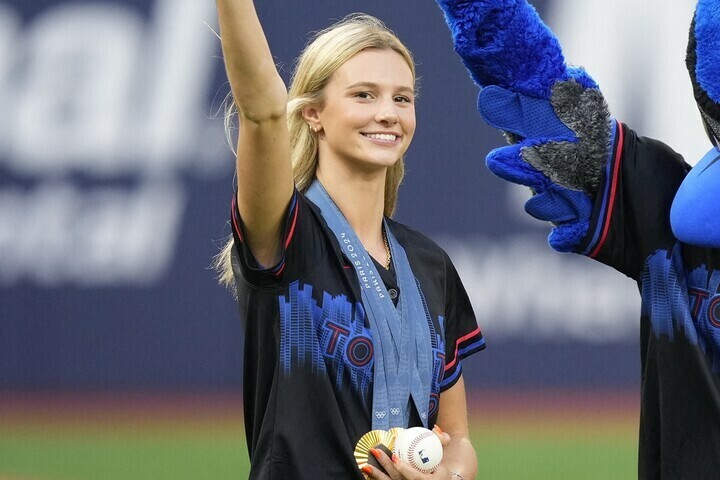 パリ五輪で金３、銀１を獲得したサマー・マッキントッシュ。写真：USA TODAY Sports/ロイター/アフロ