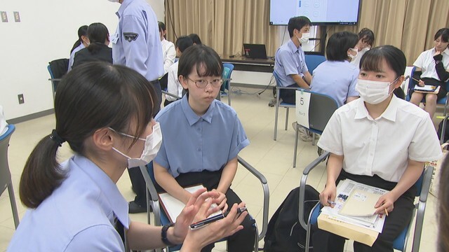 法務教官と学生の座談会　27日