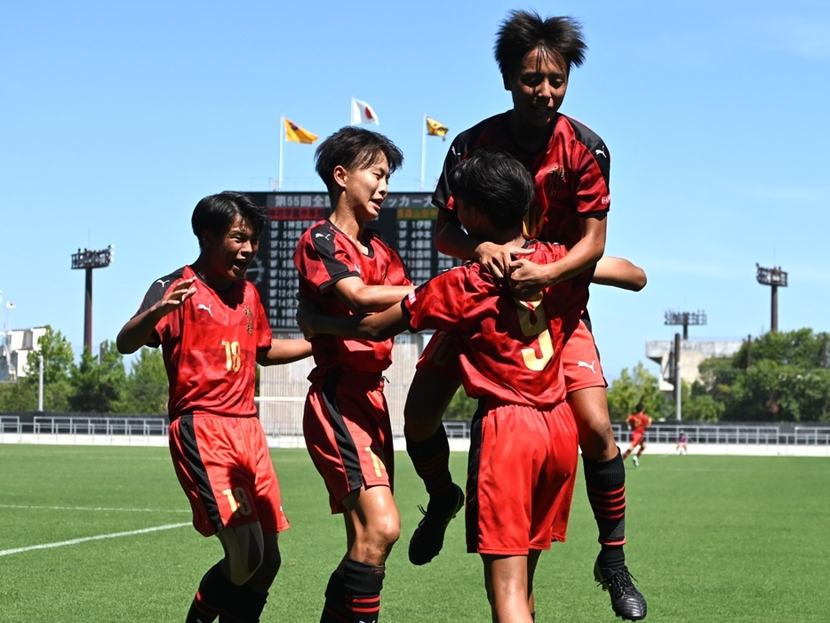 神村学園が大会2連覇を達成した(Koyo KODAMA/GEKISAKA)