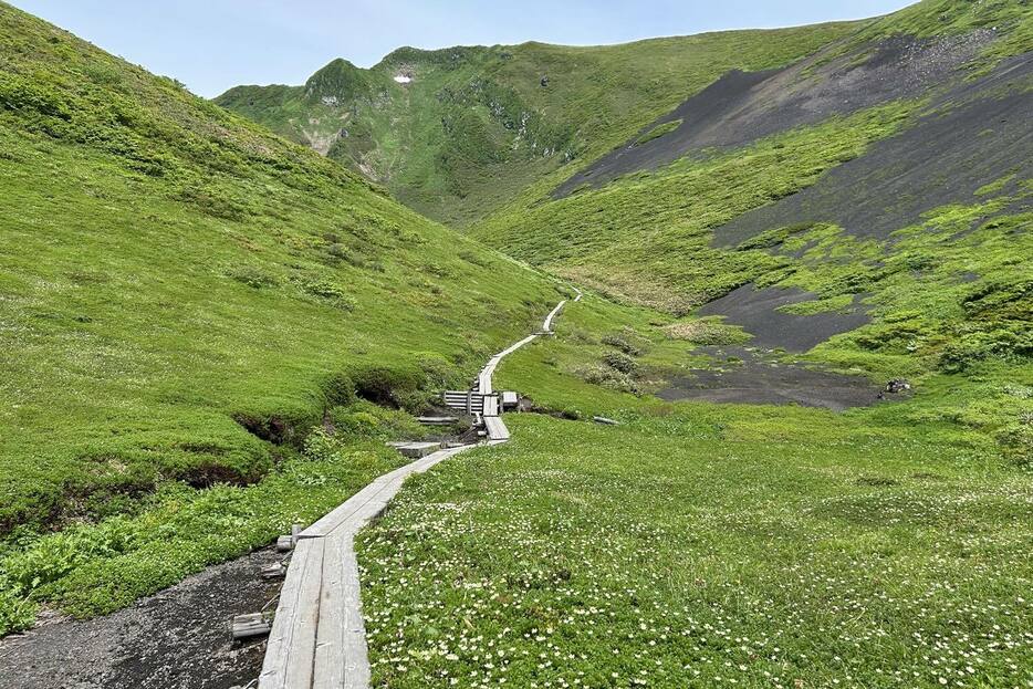 秋田駒ケ岳のムーミン谷