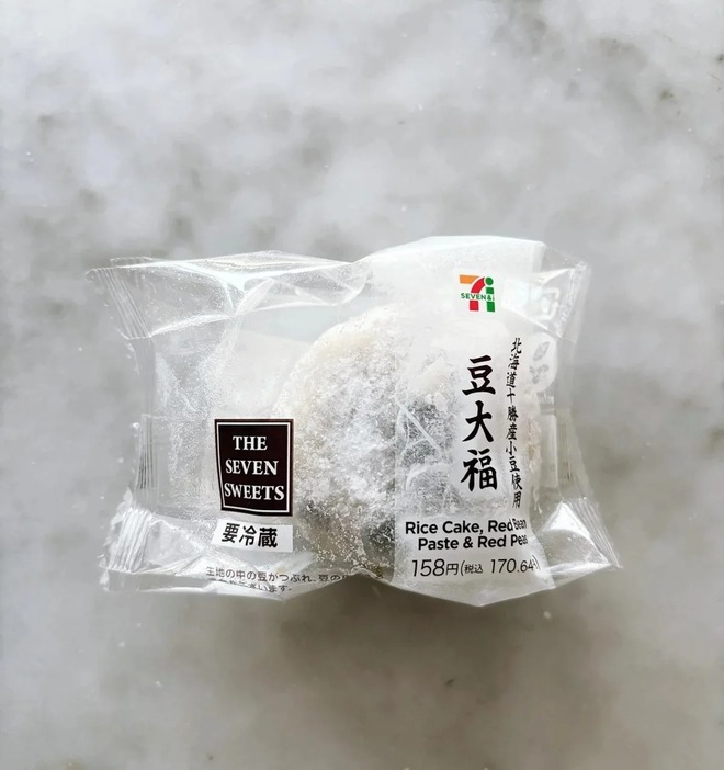 北海道十勝産小豆使用　豆大福￥170／セブン-イレブン