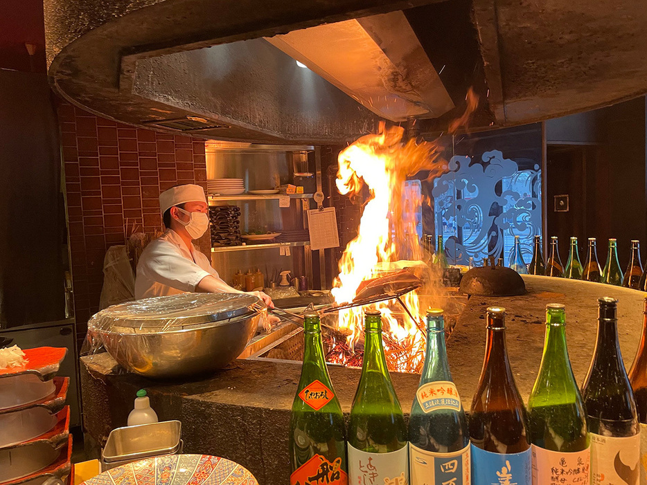 大迫力の藁焼き！ 高知にいる気分