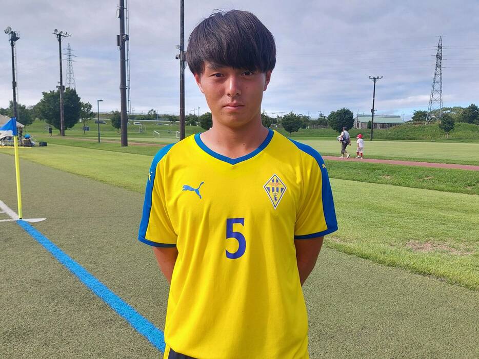 西武台高のU-17日本高校選抜DF谷口輝主将(3年==Forza'02出身)がライバル超えを誓った(Taro YOSHIDA)