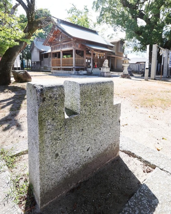 田島八幡神社の境内にある、かつての金桜橋の欄干