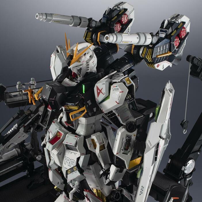 「METAL STRUCTURE 解体匠機 RX-93 νガンダム」のオプションパーツ「METAL STRUCTURE 解体匠機 RX-93 νガンダム専用オプションパーツ 武装強化プラン」（c）創通・サンライズ