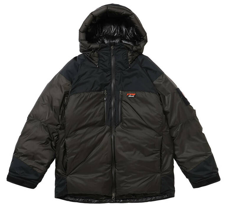 「30th Anniversary AURORA TEX COMBI DOWN JACKET 」8万2500円／ナンガ