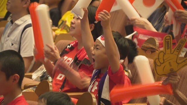 渡邊雄太選手の地元・香川県三木町からたくさんの人が声援