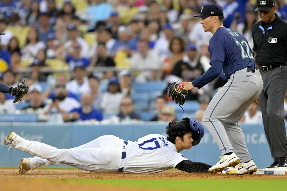 大谷の見事な挟殺プレー回避に米メディアも絶賛した(C)Getty Images